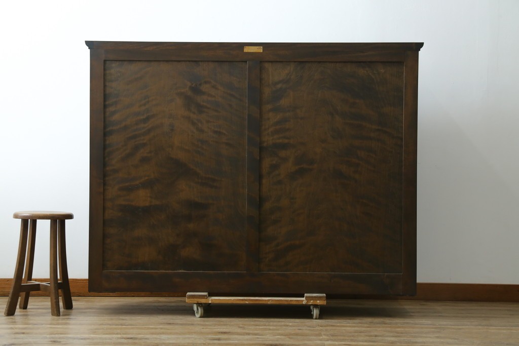 和製ヴィンテージ　希少　松本民芸家具　特注品　クラシカルな印象のキャビネット　(R-087593)