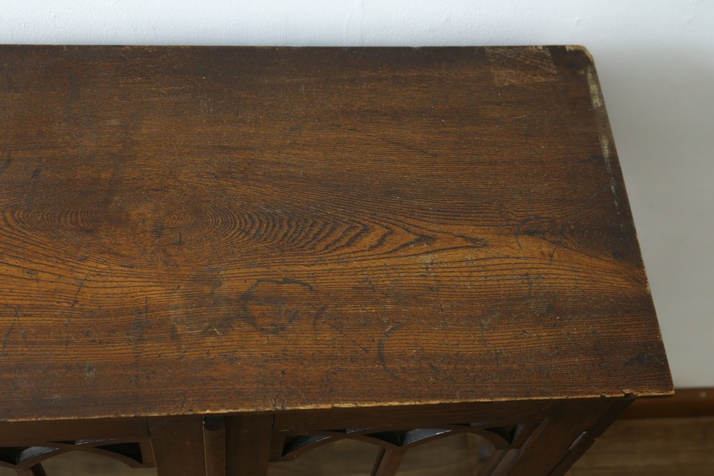 和製アンティーク　大正ロマン　栓材　ゴシック調のアーチ意匠が目を引く本箱　(R-087594)