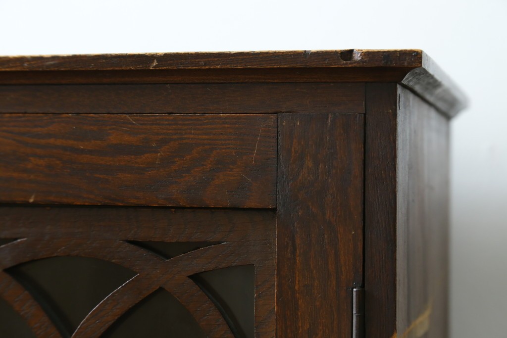 和製アンティーク　大正ロマン　栓材　ゴシック調のアーチ意匠が目を引く本箱　(R-087594)