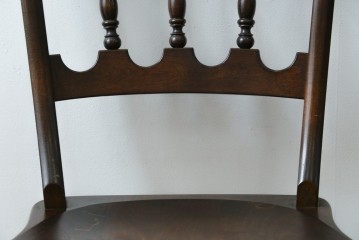 中古　美品　松本民芸家具　背もたれの挽き物加工がお洒落な#49A型ワイコムチェア2脚セット　セット定価約21万円　(R-057596)