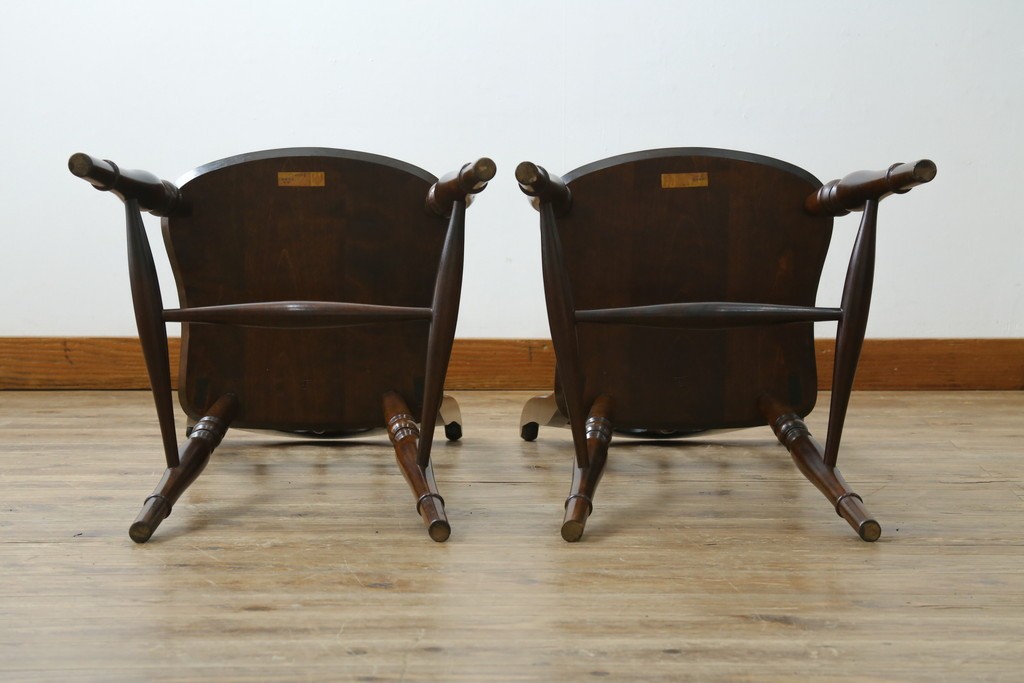 中古　美品　松本民芸家具　背もたれの挽き物加工がお洒落な#49A型ワイコムチェア2脚セット　セット定価約21万円　(R-057596)