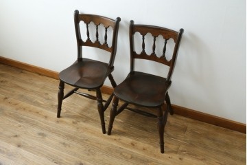 中古　美品　松本民芸家具　背もたれの挽き物加工がお洒落な#49A型ワイコムチェア2脚セット　セット定価約21万円　(R-087596)