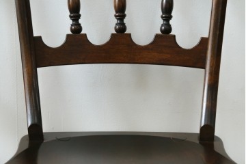 中古　美品　松本民芸家具　背もたれの挽き物加工がお洒落な#49A型ワイコムチェア2脚セット　セット定価約21万円　(R-087596)