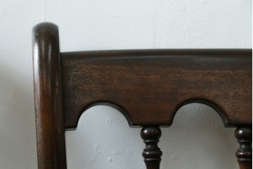 中古　美品　松本民芸家具　背もたれの挽き物加工がお洒落な#49A型ワイコムチェア2脚セット　セット定価約21万円　(R-087596)