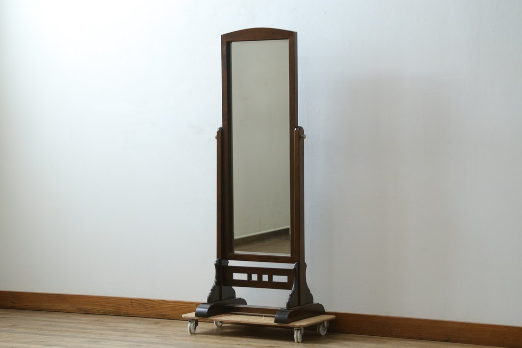 中古　美品　松本民芸家具　無駄を抑えた端正なシルエットのA型姿見　(R-087597)