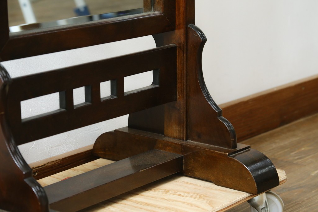 中古　美品　松本民芸家具　無駄を抑えた端正なシルエットのA型姿見　(R-087597)