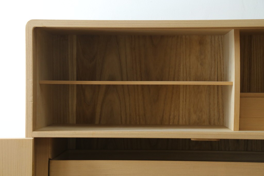 中古　伝統工芸士　中田静夫作　収納力に優れた紀州箪笥　定価約100万円　(R-087598)