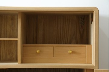 中古　伝統工芸士　中田静夫作　収納力に優れた紀州箪笥　定価約100万円　(R-087598)