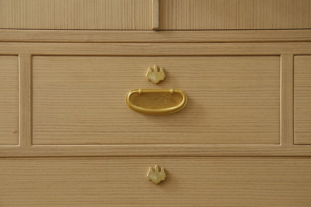 中古　伝統工芸士　中田静夫作　収納力に優れた紀州箪笥　定価約100万円　(R-087598)