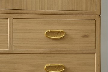 中古　伝統工芸士　中田静夫作　収納力に優れた紀州箪笥　定価約100万円　(R-087598)