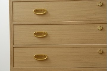 中古　伝統工芸士　中田静夫作　収納力に優れた紀州箪笥　定価約100万円　(R-087598)