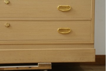 中古　伝統工芸士　中田静夫作　収納力に優れた紀州箪笥　定価約100万円　(R-087598)