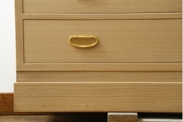 中古　伝統工芸士　中田静夫作　収納力に優れた紀州箪笥　定価約100万円　(R-087598)