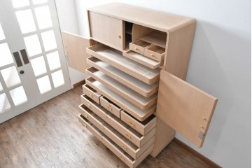 中古　伝統工芸士　中田静夫作　衣装盆付き　紀州着物箪笥　定価約100万円　(R-087598)
