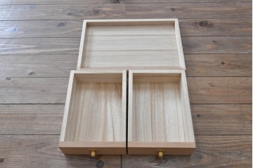 中古　伝統工芸士　中田静夫作　衣装盆付き　紀州着物箪笥　定価約100万円　(R-087598)