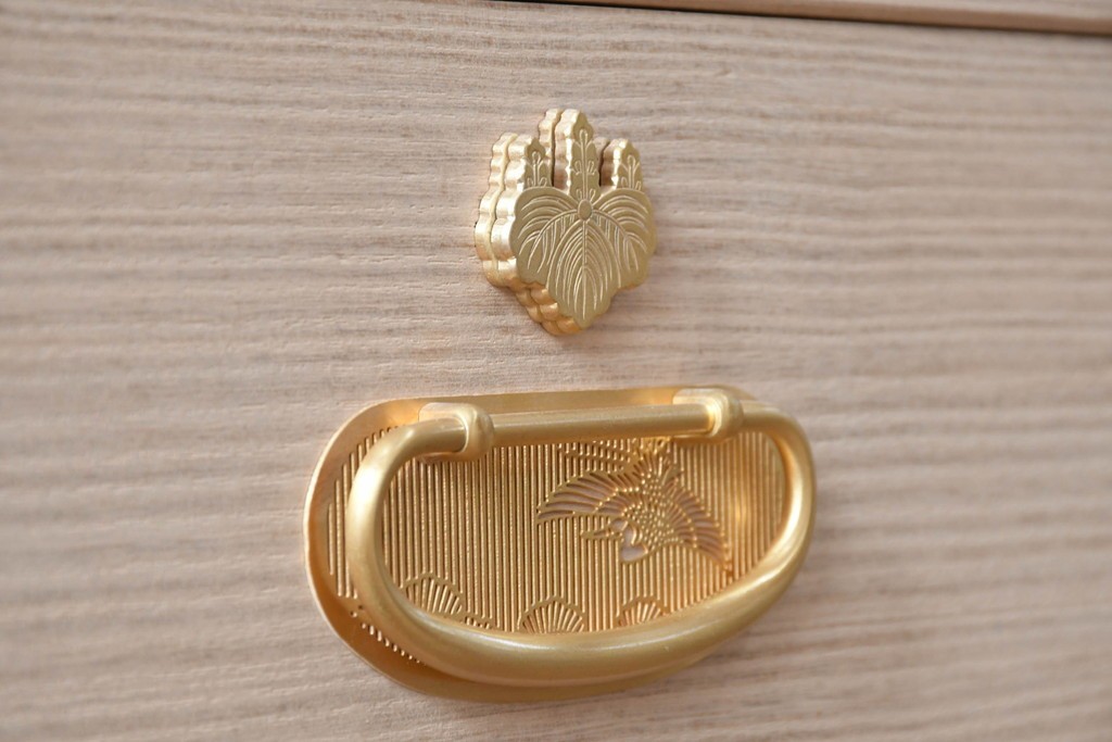 中古　伝統工芸士　中田静夫作　衣装盆付き　紀州着物箪笥　定価約100万円　(R-087598)