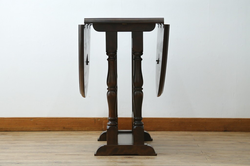 中古　松本民芸家具　挽物脚が目を引く27型バタフライ卓　(R-087599)