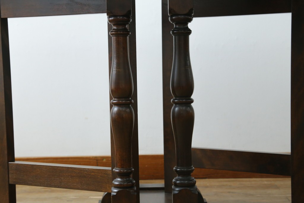 中古　松本民芸家具　挽物脚が目を引く27型バタフライ卓　(R-087599)