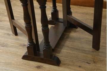 中古　松本民芸家具　挽物脚が目を引く27型バタフライ卓　(R-087599)