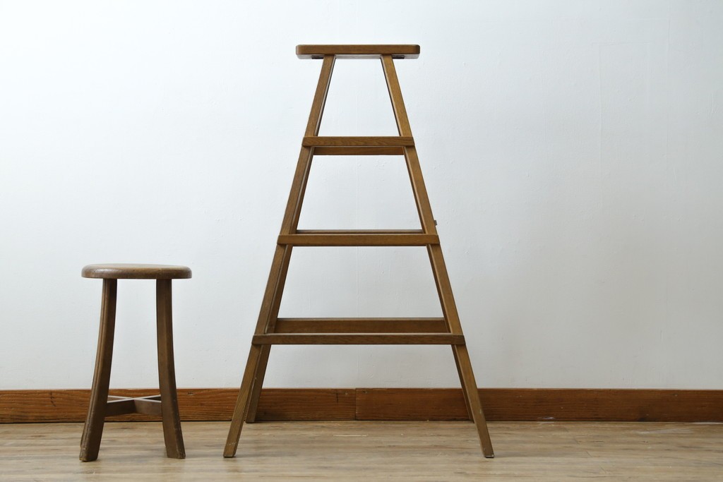 和製ヴィンテージ　ナラ材　素朴な風合いの脚立　(R-087602)