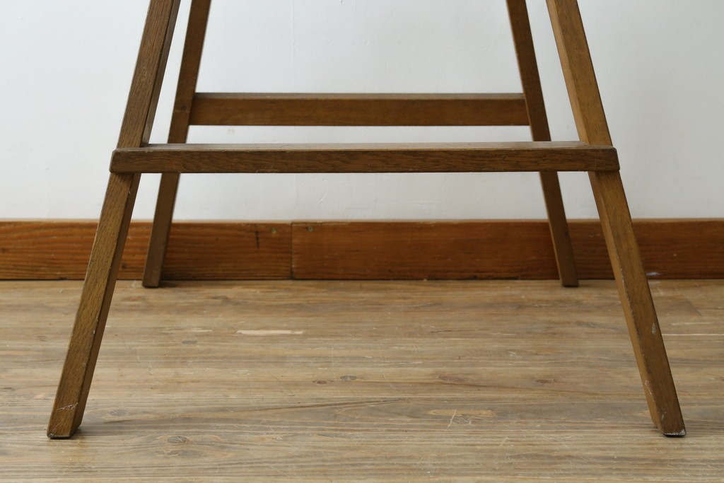 和製ヴィンテージ　ナラ材　素朴な風合いの脚立　(R-087602)