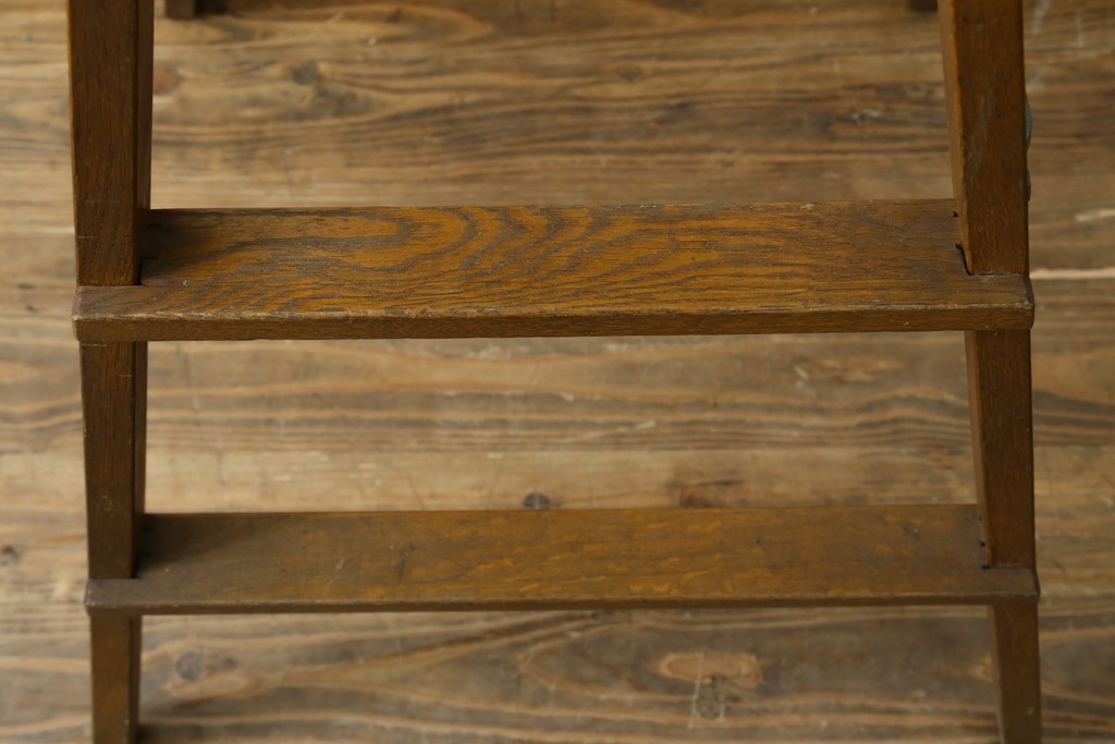 和製ヴィンテージ　ナラ材　素朴な風合いの脚立　(R-087602)
