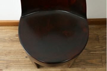 ヴィンテージ　一点物!!　重厚な無垢材削り出しのアームレスチェア　(R-087604)
