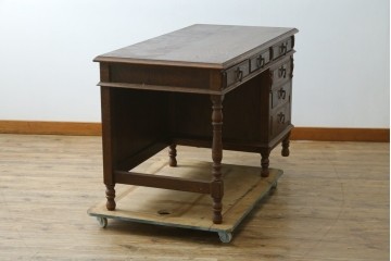 中古　美品　希少な廃番品　三越家具(現カントリーハウス)　Brugge(ブルージュ)　重厚感あるクラシカルなデスク　(R-087611)