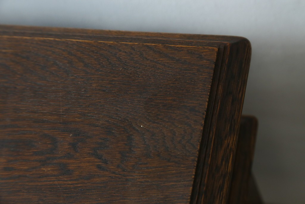 中古　美品　希少な廃番品　三越家具(現カントリーハウス)　Brugge(ブルージュ)　重厚感あるクラシカルなデスク　(R-087611)
