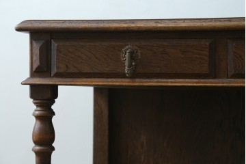 中古　美品　希少な廃番品　三越家具(現カントリーハウス)　Brugge(ブルージュ)　重厚感あるクラシカルなデスク　(R-087611)