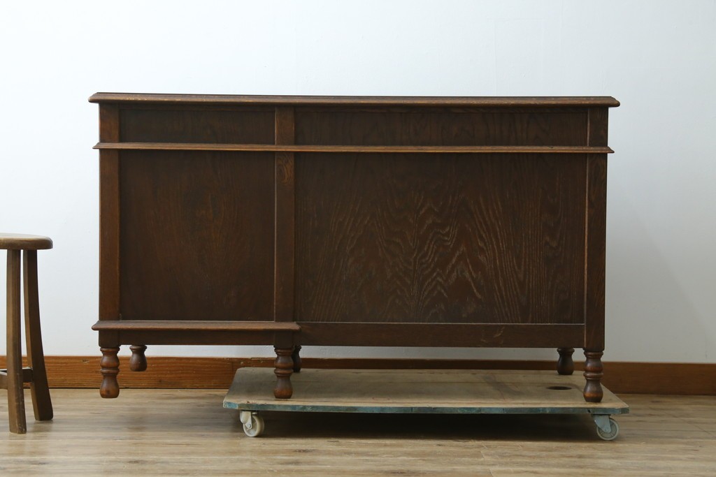 中古　美品　希少な廃番品　三越家具(現カントリーハウス)　Brugge(ブルージュ)　重厚感あるクラシカルなデスク　(R-087611)