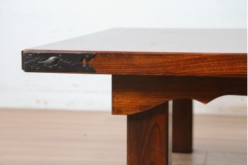 中古　岩谷堂箪笥　天板一面のうねる木目が美しい折り畳み座卓　(R-087613)