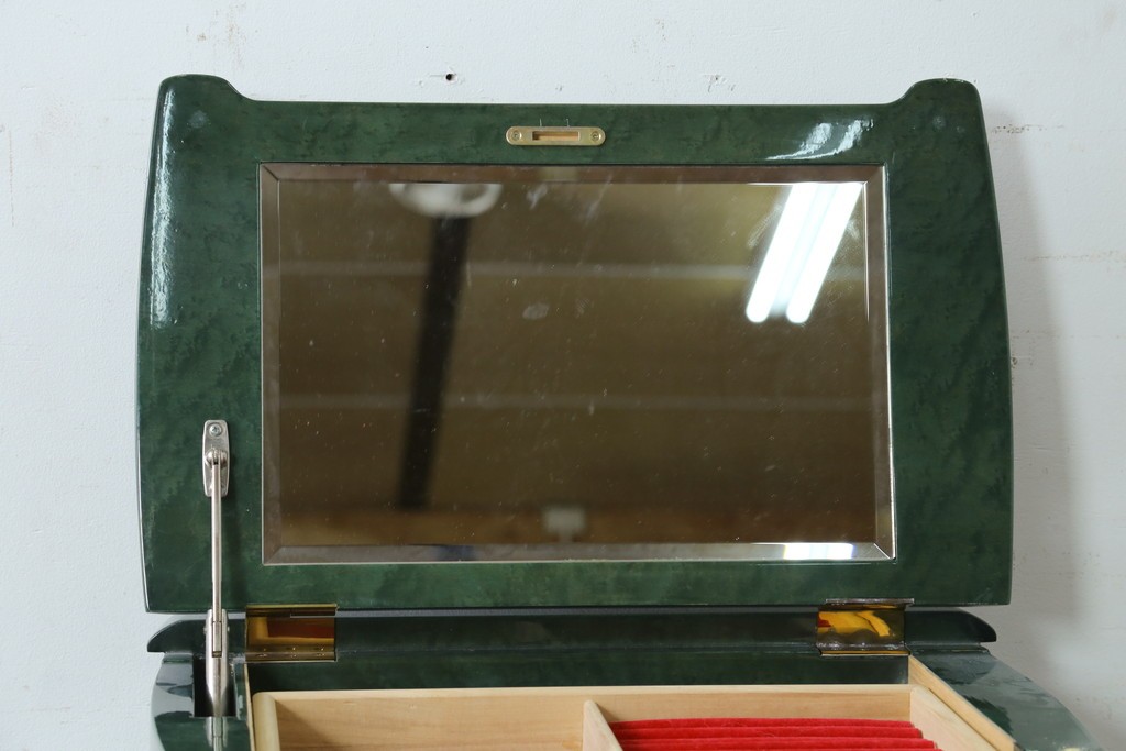 新古　展示品　美品　井上木工所　本みがき高級家具　深緑が美しいバーズアイメープルのジュエリーチェスト　定価約63万円　(R-087614)
