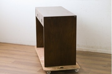 中古　カリモク家具(karimoku)　domani(ドマーニ)　Morganton(モーガントン)　ダークカラーにクラシカルな金色の取っ手が映えるワークデスク　定価約18万円　(R-087616)