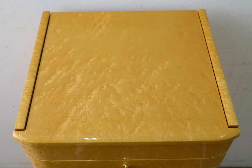 新古　展示品　超美品!!　マリアージュ(Mariage)　日本製ならではの丁寧なつくりが光るバーズアイメープルのジュエリーチェスト　定価約74万円　(R-087619)