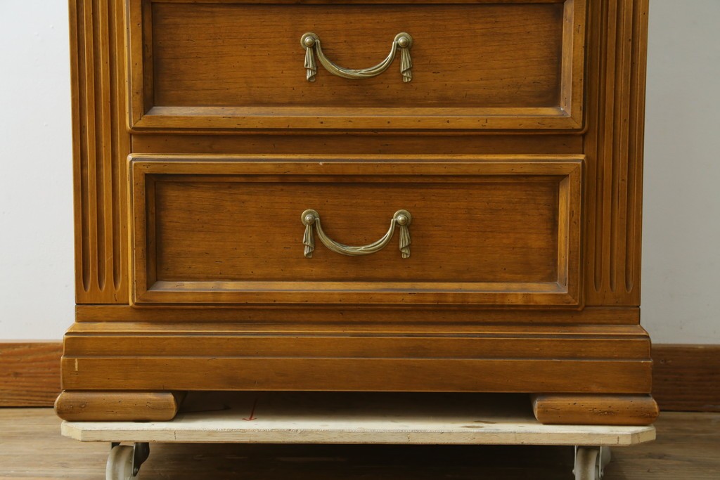 中古　美品　イタリア高級家具メーカー　SELVA(セルヴァ)社　Villa Borghese(ヴィラ・ボルゲーゼ)　チェリー材　ディレクトワール様式の5段チェスト　(R-087620)