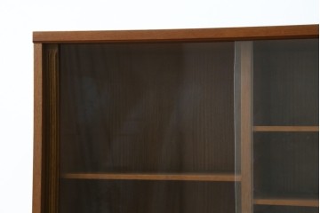 和製ヴィンテージ　チーク材　シンプルですっきりとしたフォルムのキャビネット　(R-087621)