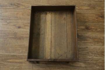 イギリスアンティーク　オーク材　小振りで取り入れやすいチェスト　(R-087623)