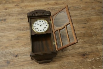 和製アンティーク　Meiji(明治時計社)　透かし彫りが上品な振り子付き掛け時計　(R-087624)