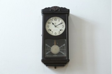 和製アンティーク　SATO CLOCK(佐藤時計製造株式会社)　振り子窓のデザインが印象的な時計　(R-087625)