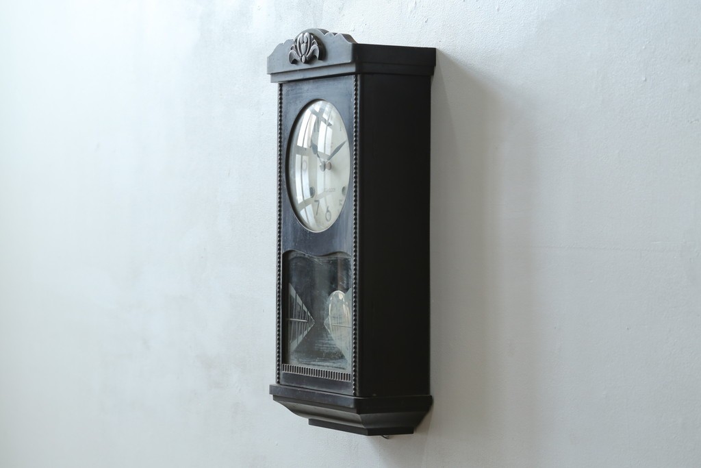 和製アンティーク　SATO CLOCK(佐藤時計製造株式会社)　振り子窓のデザインが印象的な時計　(R-087625)