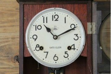 和製アンティーク　SATO CLOCK(佐藤時計製造株式会社)　振り子窓のデザインが印象的な時計　(R-087625)