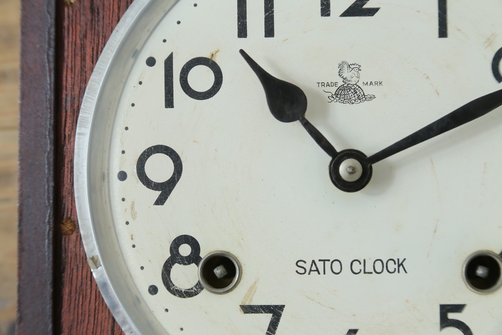 和製アンティーク　SATO CLOCK(佐藤時計製造株式会社)　振り子窓のデザインが印象的な時計　(R-087625)