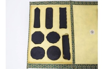 中国　嘉慶年製　御園図古墨8箱(64丁)セット　帙付き　(R-087629)