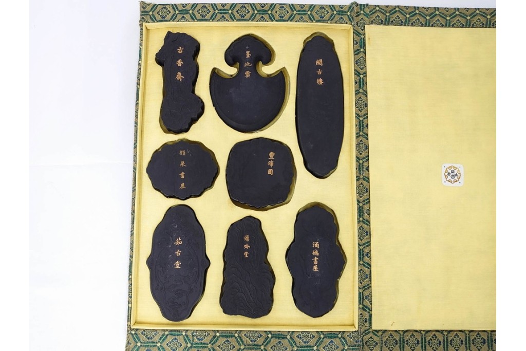 中国　嘉慶年製　御園図古墨8箱(64丁)セット　帙付き　(R-087629)