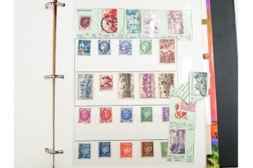 フランス　色々な図案が並ぶ未使用&使用済の切手セット ファイル付き　(R-087630)