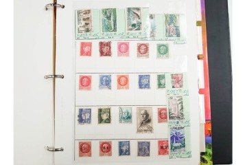 フランス　色々な図案が並ぶ未使用&使用済の切手セット ファイル付き　(R-087630)