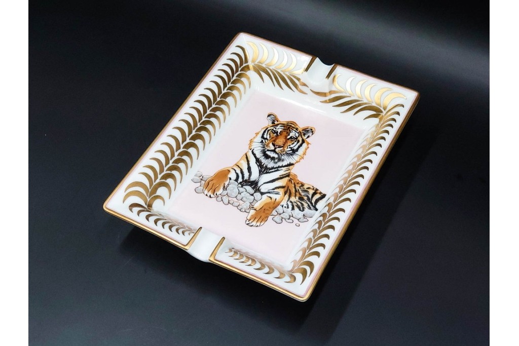 フランス　HERMES(エルメス)　「王者の虎」　気品を感じるアッシュトレイ　(R-087638)