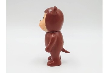 サクラ製　まんが日本昔ばなし　桃太郎　可愛らしい猿のソフビ人形　(R-087641)