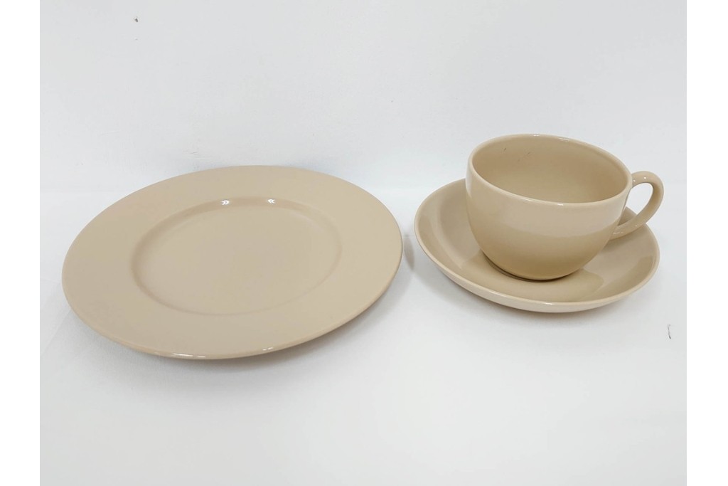希少　イギリスヴィンテージ　WEDGWOOD(ウェッジウッド)　DRABWARE(ドラブウェア)　トリオ6客セット　(R-087669)